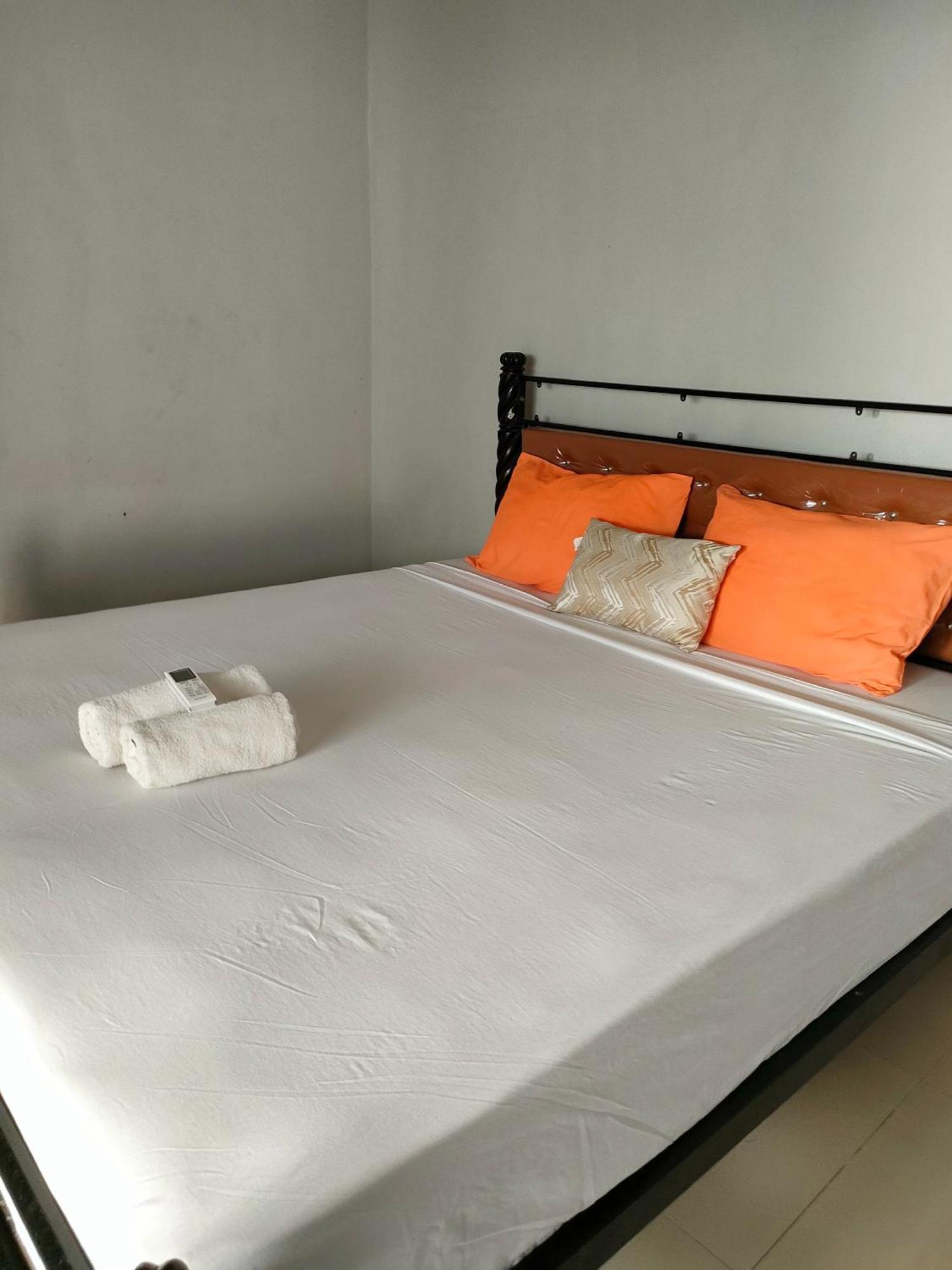 Pineapple Guest House Gili Air Exterior foto